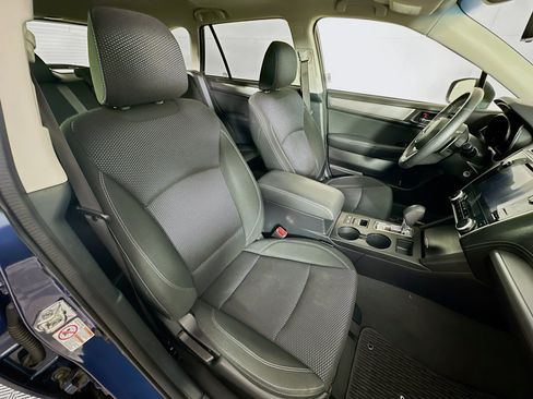 Used 2019 Subaru Outback 2.5i Premium AWD/4WD image 30