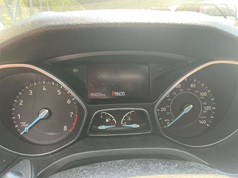 Used 2016 Ford Focus Titanium FWD image 13