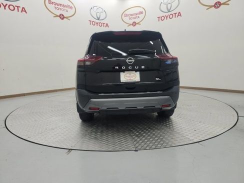 Used 2023 Nissan Rogue SL w/ SL Premium Package FWD image 7