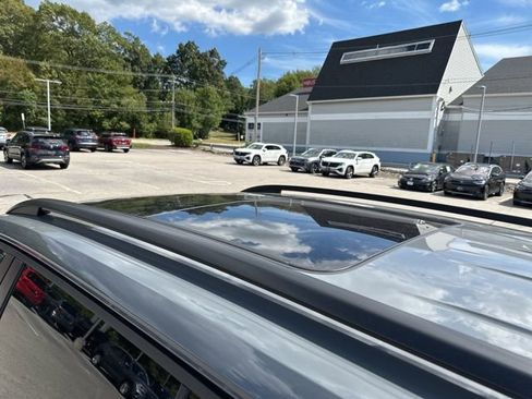 New 2026 Volkswagen Atlas SE image 10