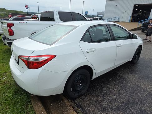 Used 2014 Toyota Corolla LE FWD image 6