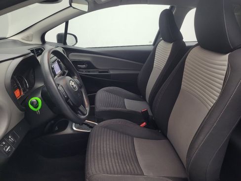 Used 2018 Toyota Yaris LE image 17