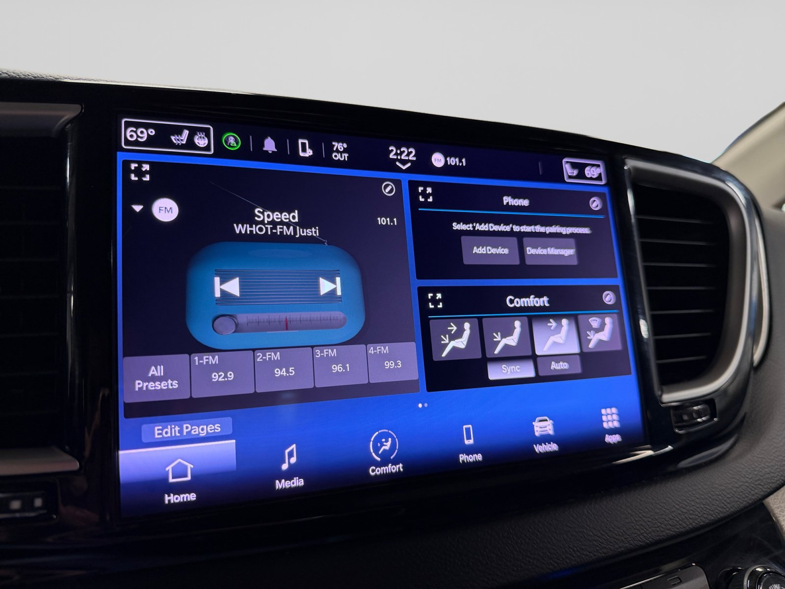 Used 2022 Chrysler Pacifica Touring-L FWD image 29