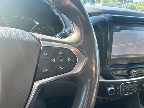 Used 2018 Chevrolet Traverse LT FWD image 25