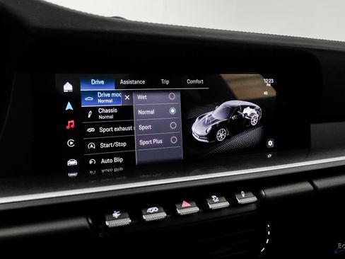 Used 2025 Porsche 911 Carrera T image 77