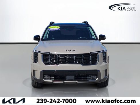 Certified 2025 Kia Sorento SX AWD/4WD image 2