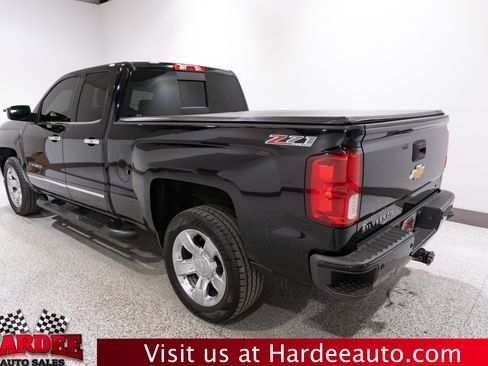 Used 2017 Chevrolet Silverado 1500 LTZ Z71 w/ LTZ Plus Package AWD/4WD image 3