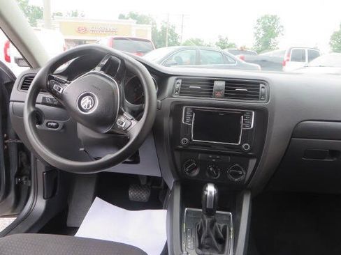 Used 2016 Volkswagen Jetta S FWD image 29