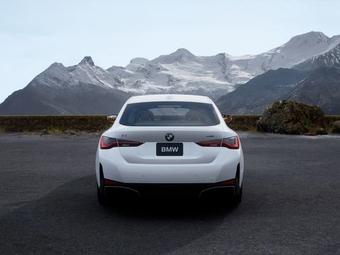 New 2026 BMW i4 eDrive40 image 5