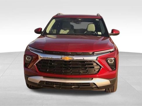 New 2025 Chevrolet TrailBlazer LT w/ Convenience Package image 3