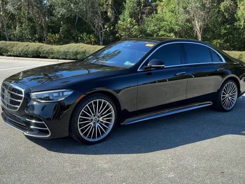 Used 2023 Mercedes-Benz S 500 S 500 image 4