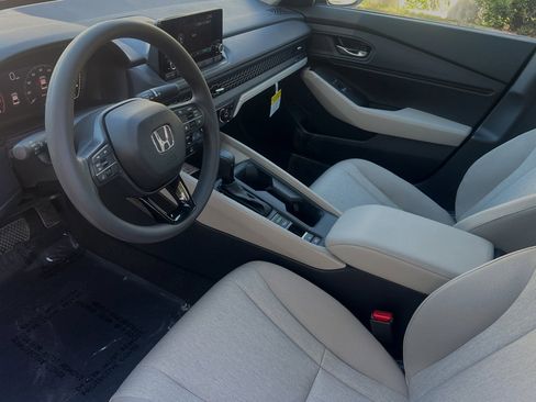 New 2025 Honda Accord SE image 9