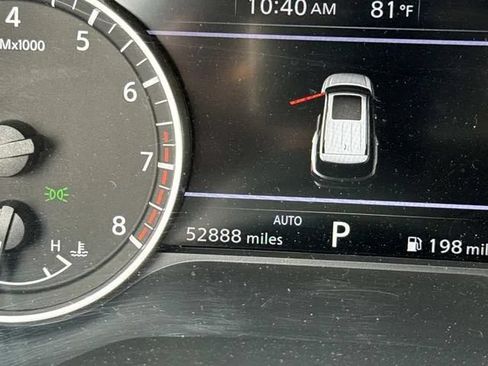 Used 2025 Nissan Pathfinder SV AWD/4WD image 45