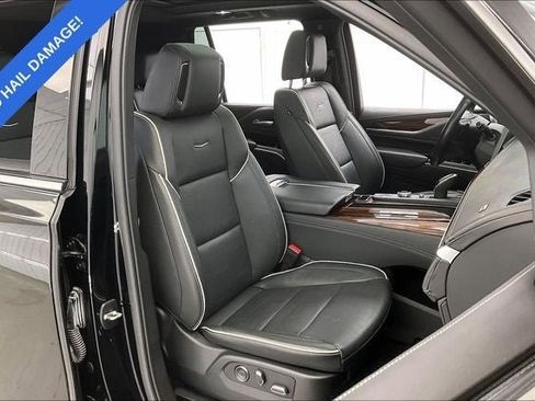 Used 2021 Cadillac Escalade Premium Luxury w/ Performance Package AWD/4WD image 7