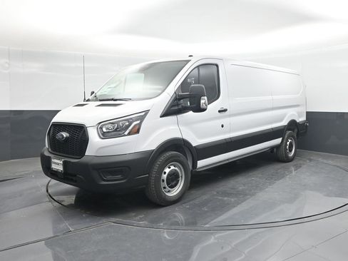 New 2025 Ford Transit 250 Low Roof image 32