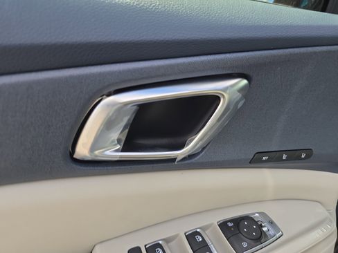 New 2026 Kia Carnival SX FWD image 19