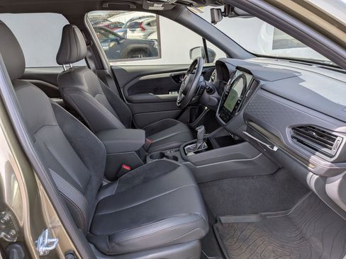 Used 2025 Subaru Forester Touring image 26