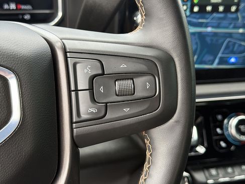 Used 2025 GMC Sierra 2500 AT4 AWD/4WD image 36