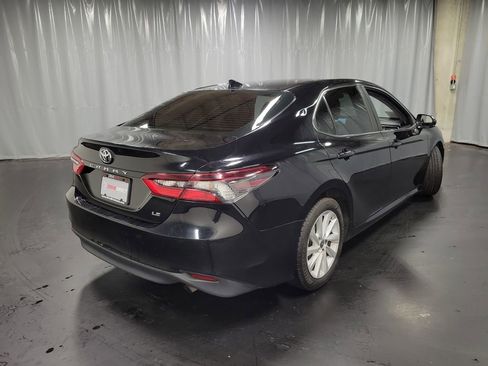 Used 2022 Toyota Camry LE w/ Carpet Mat Package (TMS) FWD image 8