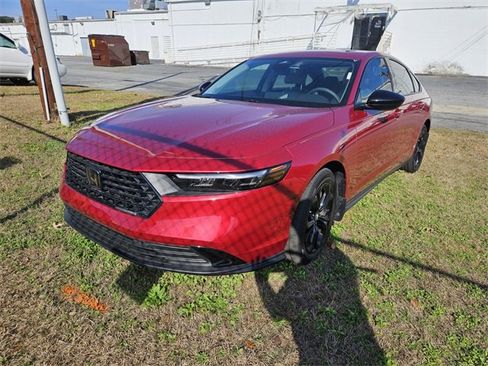 Used 2025 Honda Accord SE image 2