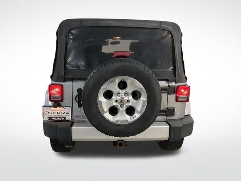 Used 2013 Jeep Wrangler Unlimited Sahara w/ Connectivity Group image 4