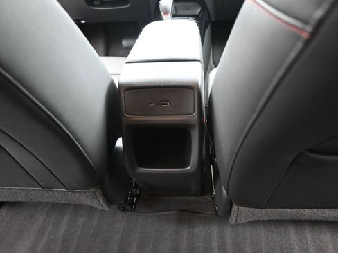 Used 2025 Chevrolet Trax RS w/ Sunroof Package FWD image 29