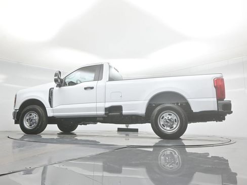 New 2026 Ford F250 XL w/ XL Chrome Package image 45