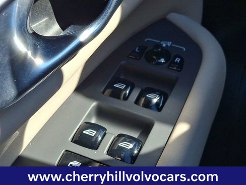 Certified 2025 Volvo XC90 B5 Plus image 27