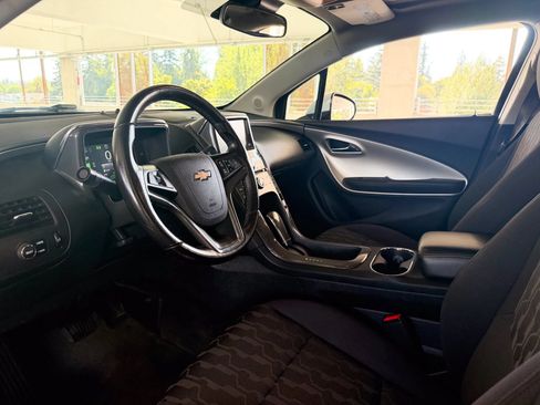 Used 2015 Chevrolet Volt FWD image 15