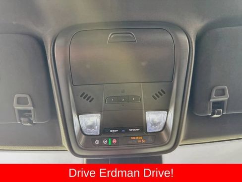 Used 2025 Cadillac XT4 Premium Luxury AWD/4WD image 18