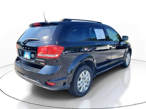 Used 2019 Dodge Journey SE w/ Connectivity Group FWD image 6