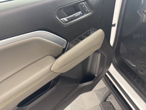 Used 2023 Chevrolet Colorado ZR2 w/ ZR2 Convenience Package III image 17