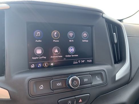 Used 2023 GMC Terrain SLE w/ Driver Convenience Package image 18