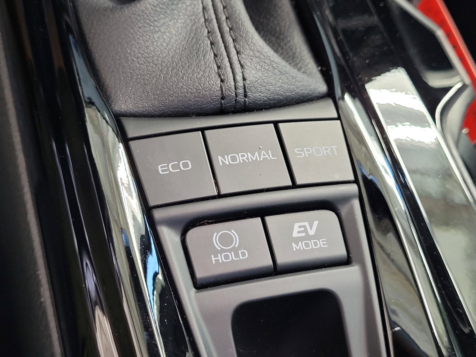 Used 2025 Toyota Camry XSE FWD image 14