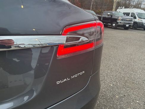 Used 2020 Tesla Model S Long Range Plus image 25