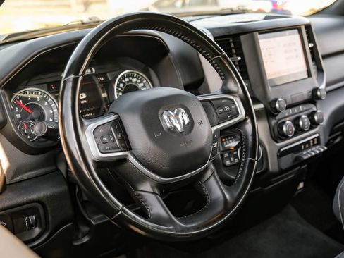 Used 2022 RAM 1500 Big Horn AWD/4WD image 12