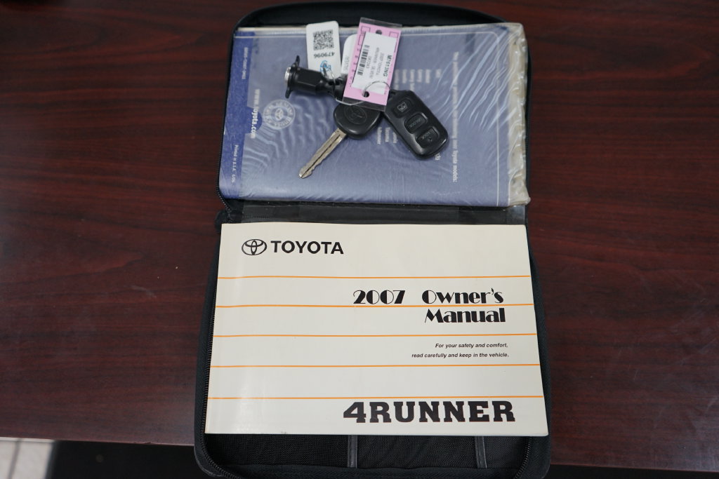 Used 2007 Toyota 4Runner Limited AWD/4WD image 48
