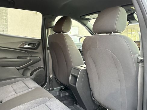 Used 2024 Chevrolet Trax RS w/ Driver Confidence Package image 23