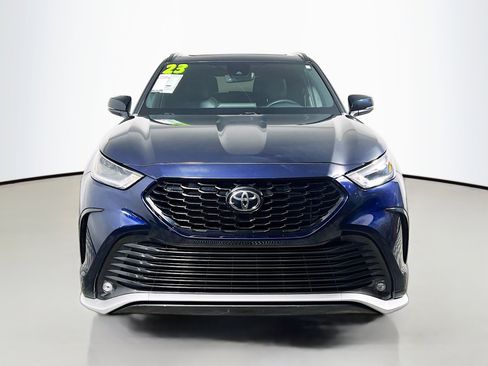 Used 2023 Toyota Highlander XSE image 11