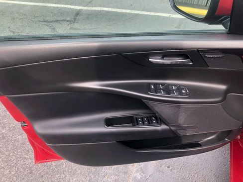 Used 2018 Jaguar XE Premium RWD image 11