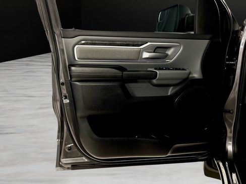 Used 2020 RAM 1500 Big Horn AWD/4WD image 31