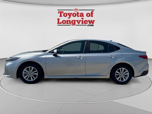 Used 2025 Toyota Camry LE FWD image 2