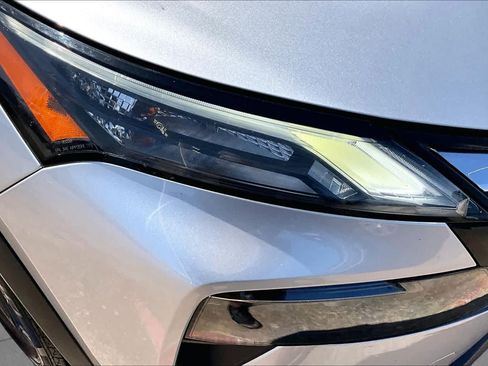 Used 2024 Nissan Rogue SV AWD/4WD image 27
