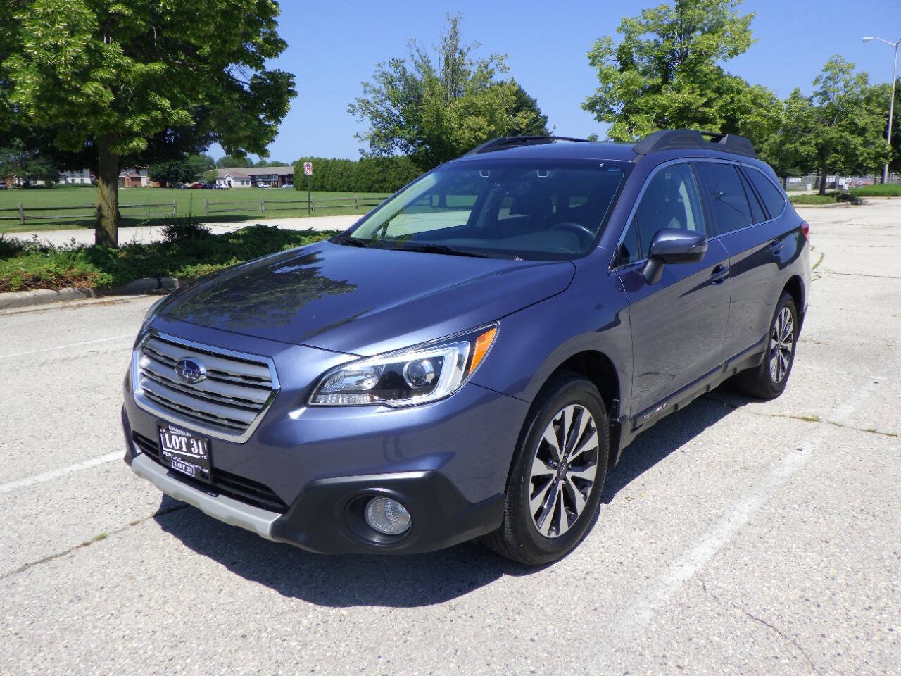 Used 2017 Subaru Outback 3.6R Limited AWD/4WD image 3