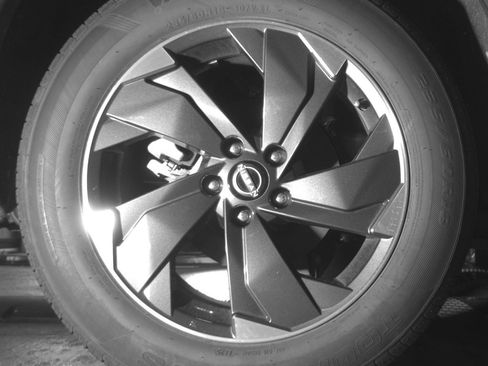 Used 2025 Nissan Rogue SV image 15