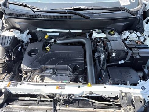 Used 2024 Chevrolet Equinox LT FWD image 28