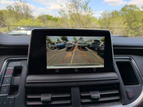 Used 2022 GMC Yukon SLE w/ Max Trailering Package image 17