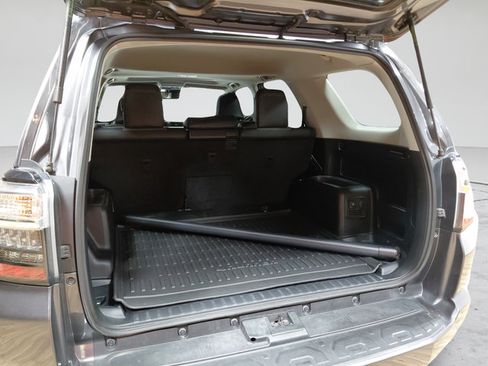 Used 2022 Toyota 4Runner SR5 Premium w/ Moonroof Package AWD/4WD image 13