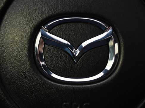 Used 2020 MAZDA MAZDA3 Hatchback w/ Premium Package image 37