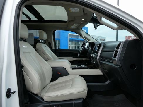 Used 2021 Ford Expedition Max Platinum image 15